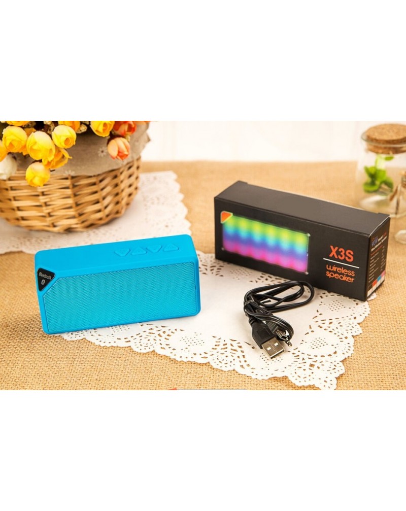 Portable wireless Colorful bluetooth 2.1 TF card reader FM AUX Mic Music speaker