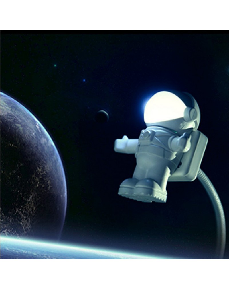 NEW Creative Gift Novelty Gadget Spaceman Astronaut USB Power Saving LED Night Light Lamp with switch for Computer Reading